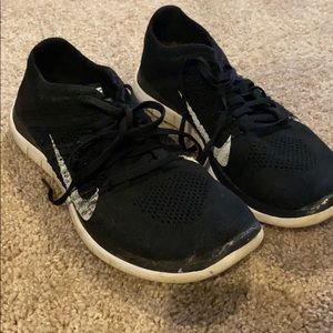 Nike flyknit women’s 8.5